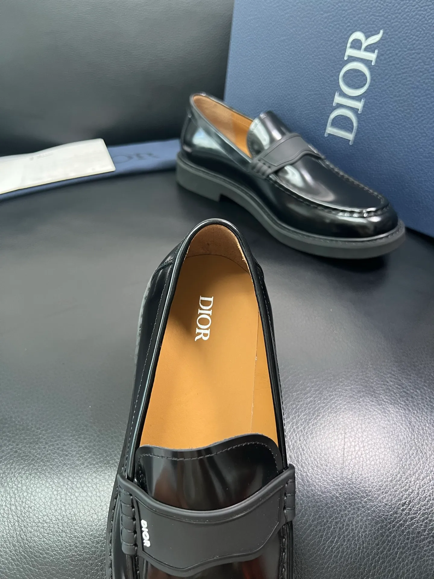 Men's men's shoes💰860 Dior top crafts Dior counter synchronization, original factory configuration, original cowhide fabric imported from Italy, breathable and comfortable imported water-dyed cow lining, sole: original factory special supply original sole super comfortable, original factory with single goods high quality, you can enter and exit the counter at will, welcome to compare counter synchronization, code number 39-44 (order 38 45) 85853